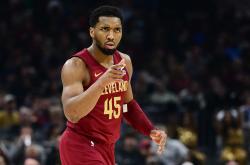 开云体育登录-关于米切尔当选赛季最佳球员，实至名归的信息