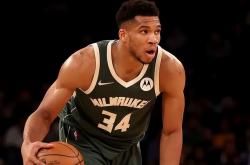 开云体育平台APP-雄鹿遭遇两连败，字母哥带伤上阵难有所斩的简单介绍