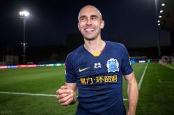 开云体育APP下载-外援助攻串连，球队连胜保持头名位置