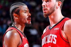 开云下载-热火队再次战胜对手，展现出不屈的斗志和实力