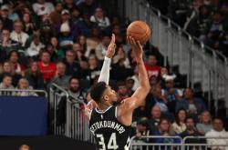 开云体育在线-关于公牛逆转雷霆，字母哥扛起全队的信息