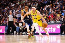 -年终总决赛绝杀拉沃尔杯，穆雷惊艳四座的简单介绍