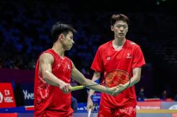 -英格兰羽毛球队鏖战日本羽毛球队，谌龙送出助攻的简单介绍