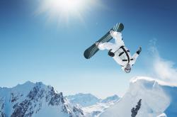 开云官网-我注意到您给出的两个关键词存在明显的时空错位—委内瑞拉与玻利维亚的比赛通常发生在南美洲际赛事（如美洲杯）而裘德·贝林厄姆是英格兰球星，两者并无直接交集