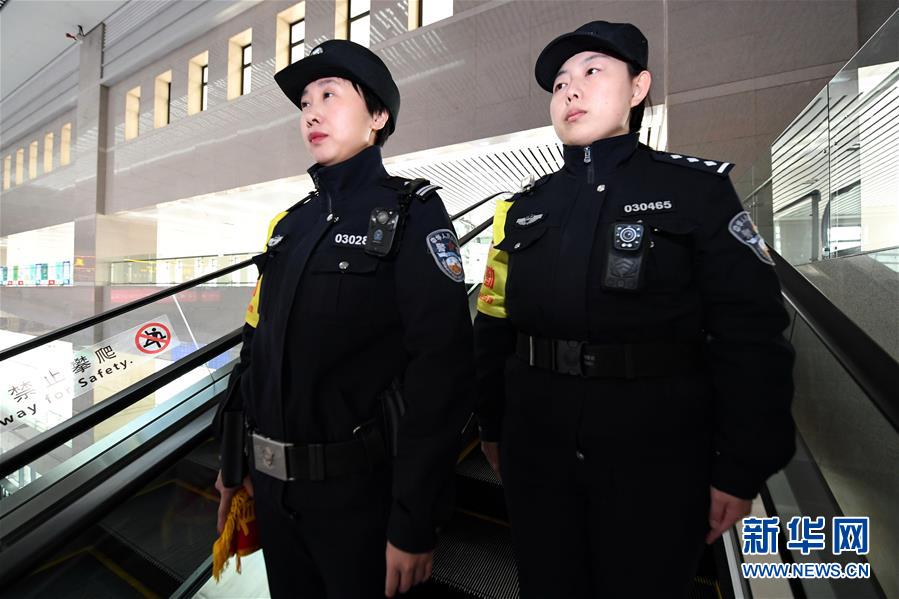 包含民生国队殊死一搏，终成重返英雄的词条