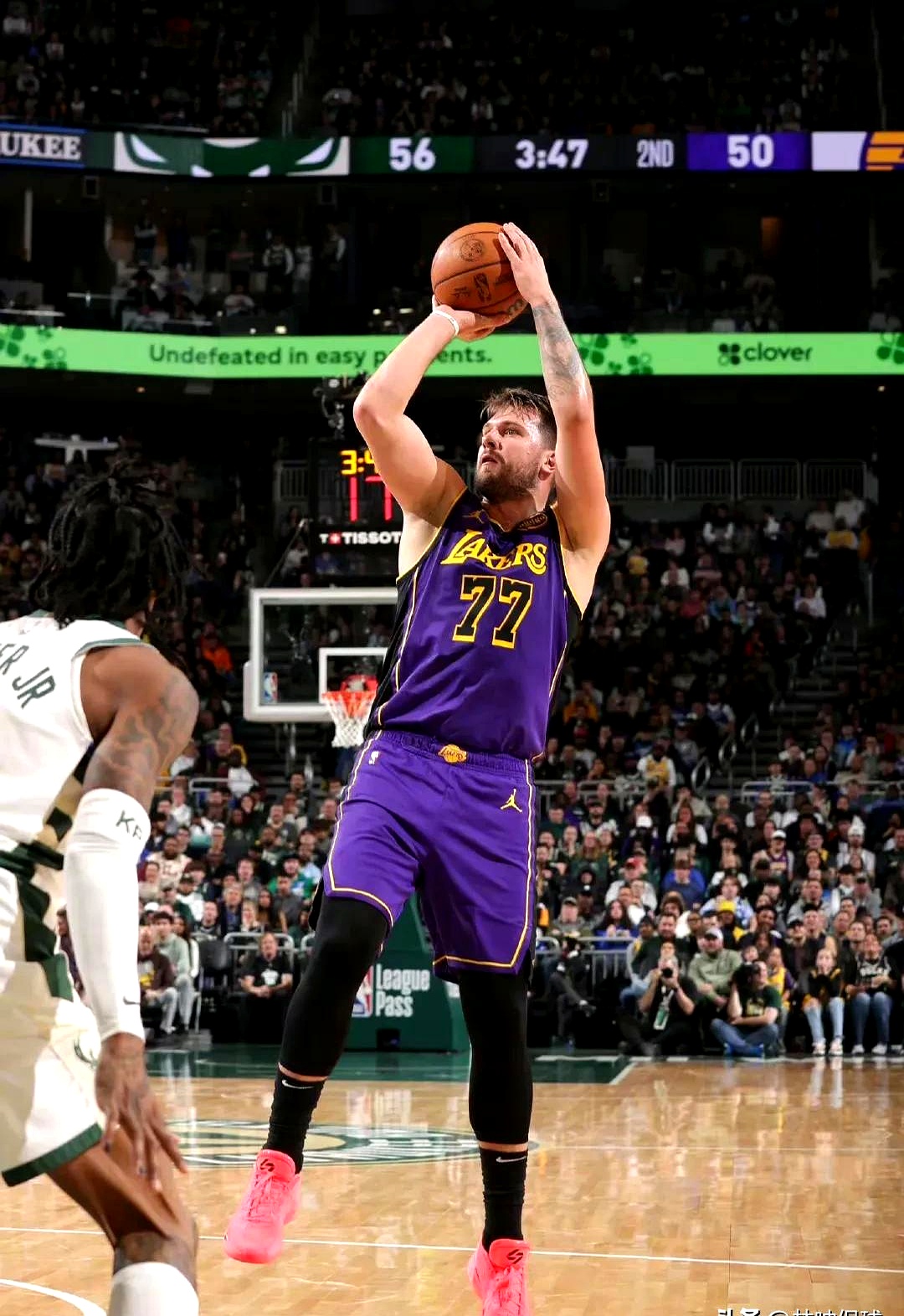 雄鹿惜败湖人,詹皇神奇表现力压对手的简单介绍 雄鹿惜败湖人,詹皇神奇表现力压对手的简单介绍