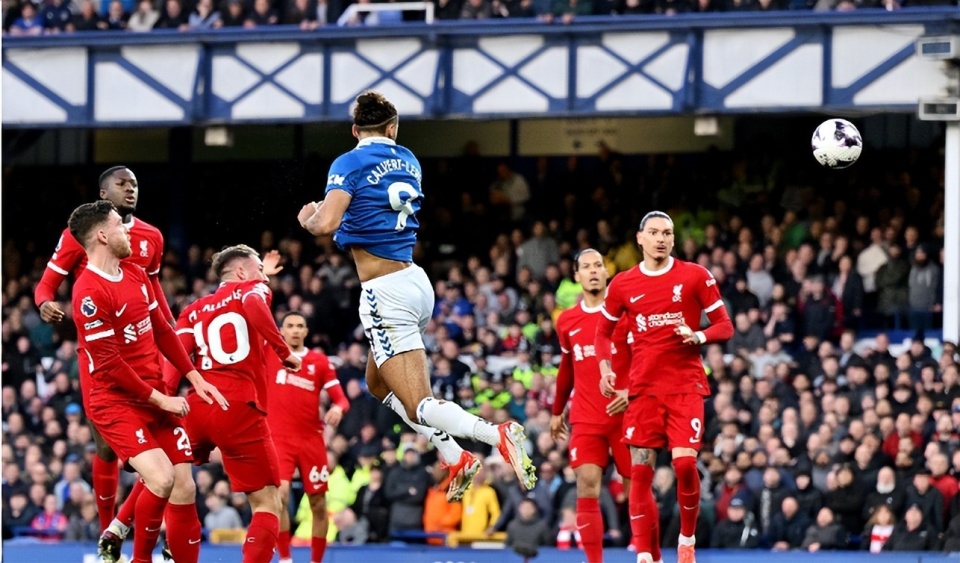 利物浦新援破门，巴萨遭遇背水一战