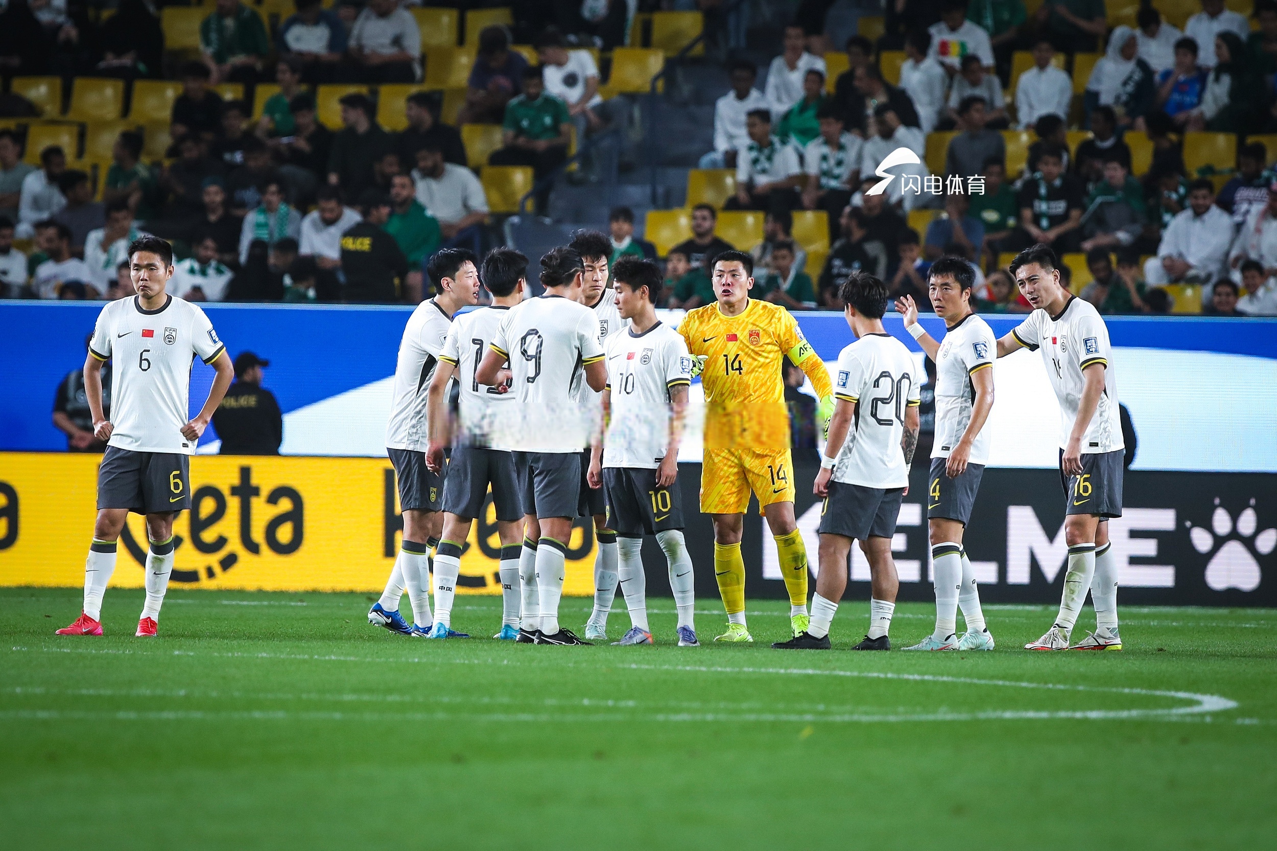 华沙军团球员加强训练备战下一场比赛