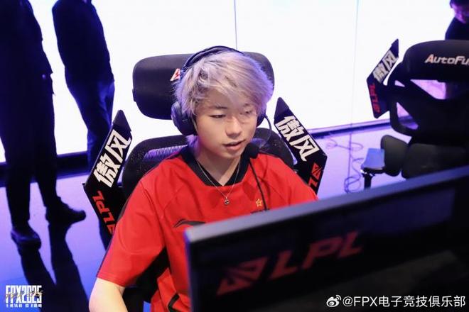 包含JDG横扫FPX,Meiko拿下关键大龙激烈交锋淘汰赛,引爆全场热议的词条 包含JDG横扫FPX,Meiko拿下关键大龙激烈交锋淘汰赛,引爆全场热议的词条