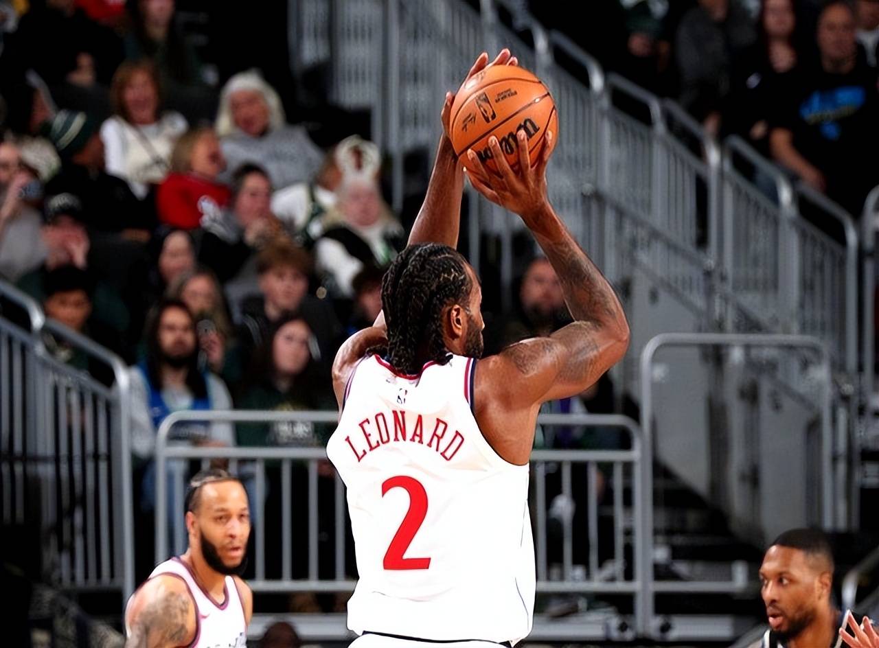 包含快船不敌雄鹿,伦纳德未能挽回颓势的词条 包含快船不敌雄鹿,伦纳德未能挽回颓势的词条