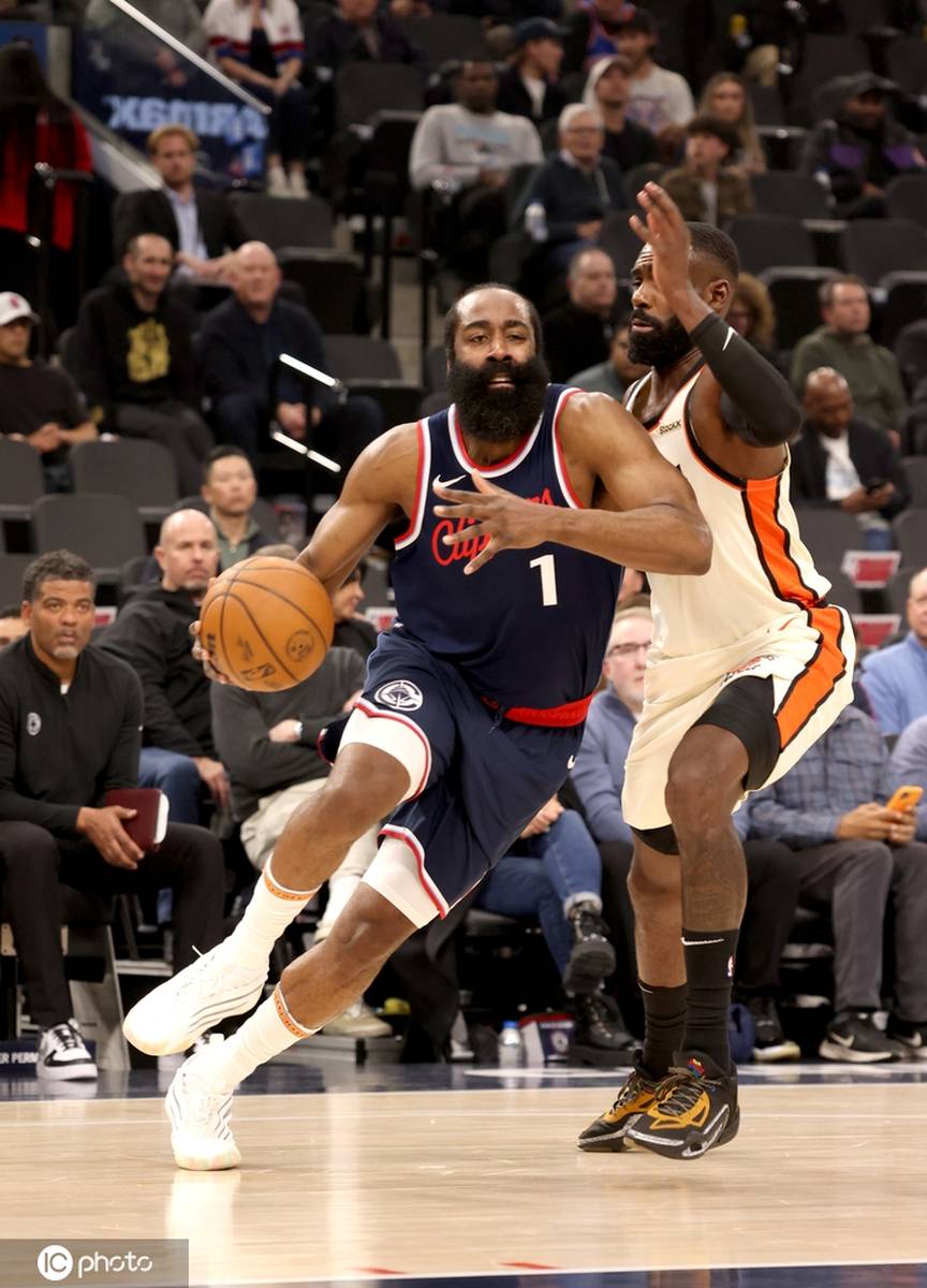 火箭战胜活塞,哈登再次砍下50分 火箭战胜活塞,哈登再次砍下50分