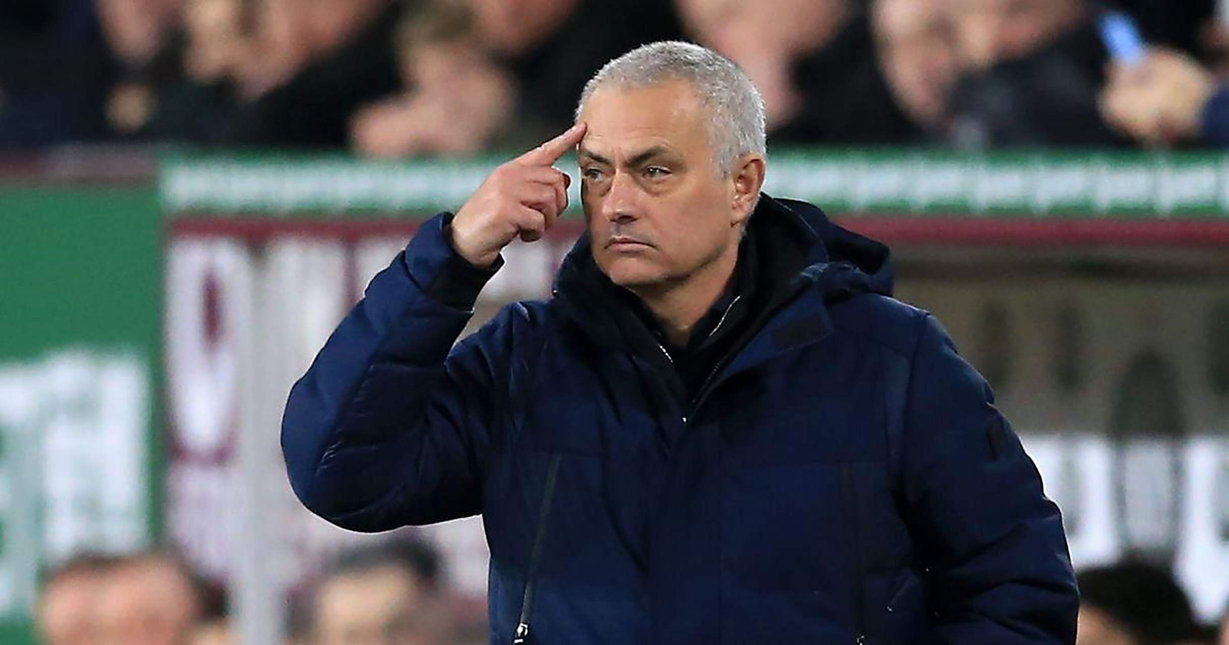 热刺遭逢主场惨败,穆里尼奥面临压力重重 热刺遭逢主场惨败,穆里尼奥面临压力重重