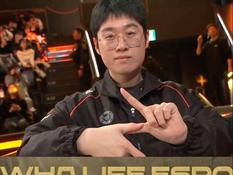 TL绝杀HLE,Caps极限生还后反打顶尖较量入围赛,引爆全场热议 TL绝杀HLE,Caps极限生还后反打顶尖较量入围赛,引爆全场热议