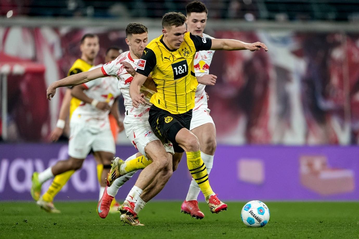 多特蒙德主力中场受伤，缺席关键比赛