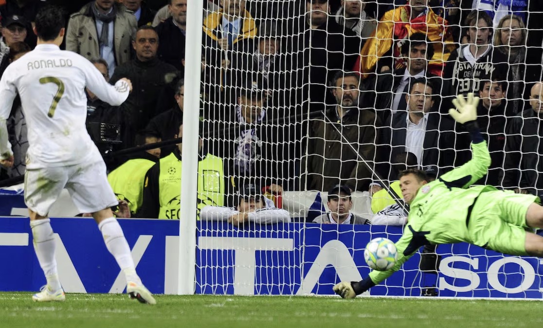 维拉利尔门将扑出关键球,帮助球队保持不败 维拉利尔门将扑出关键球,帮助球队保持不败