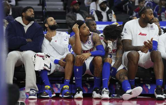 76人遭遇惨败于猛龙,恩比德下场受伤 76人遭遇惨败于猛龙,恩比德下场受伤