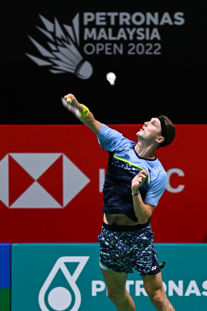 德国队完胜马来西亚队，安赛龙统治全场