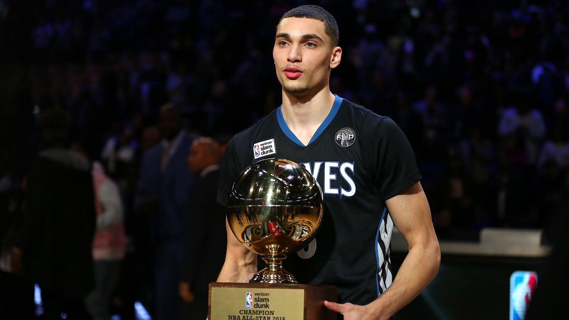 迪亚斯超新星引爆圣西罗，十项全能风暴，AC米兰生死战击退尤文图斯