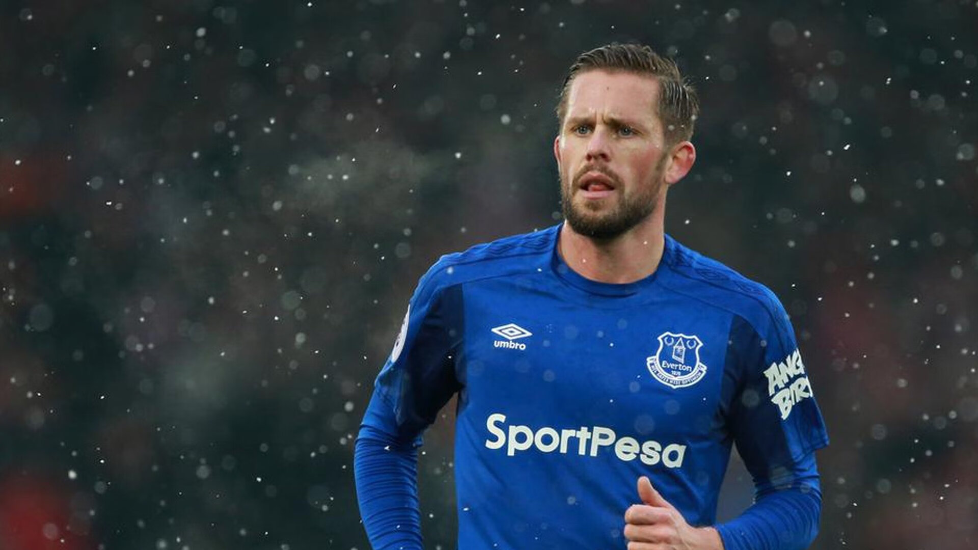 撕裂绿衫军！爱德华兹末节19分神迹，掘金客胜锁定联盟头名？